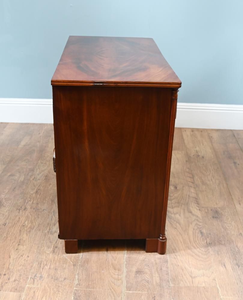 photo furniture Victorian Mahogany Chest Drawers 1880 Commode