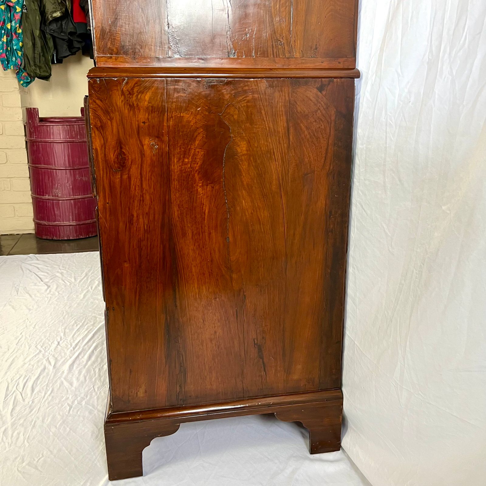 photo furniture George II Inlaid Walnut Chest On Chest