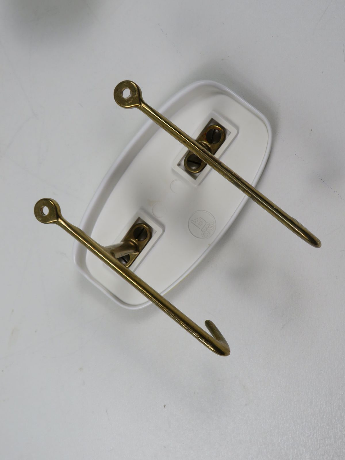 Mid Century Italian Clothing Hangers, Italy 1950s (Set Of 4) photo vinterior