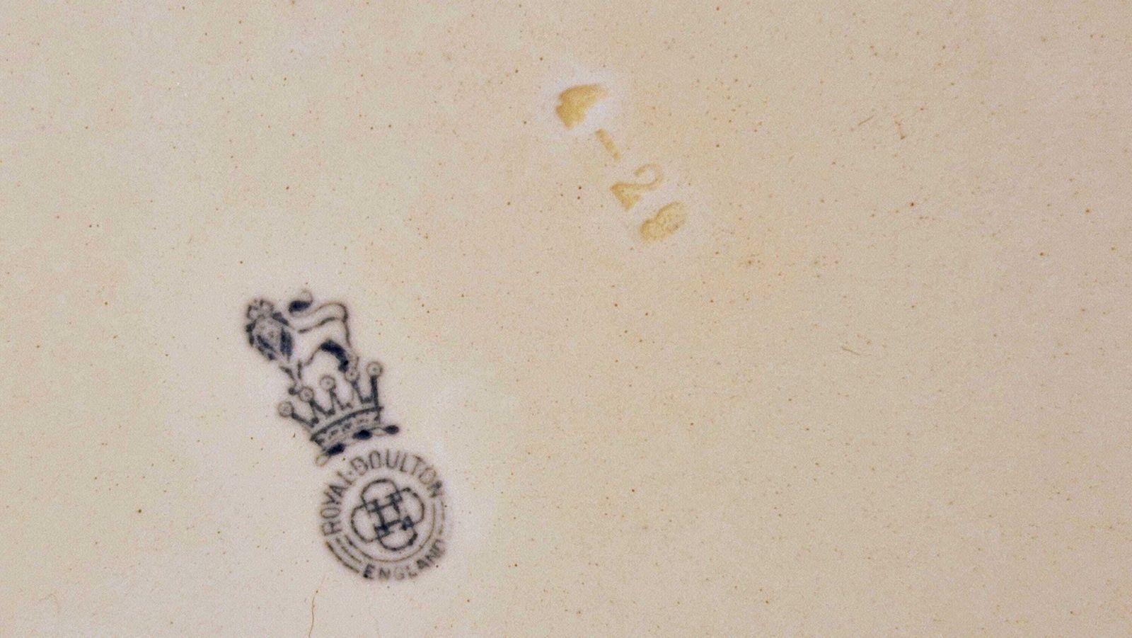 Royal Doulton  Pan Of Pipes, Display Plate photo vinterior