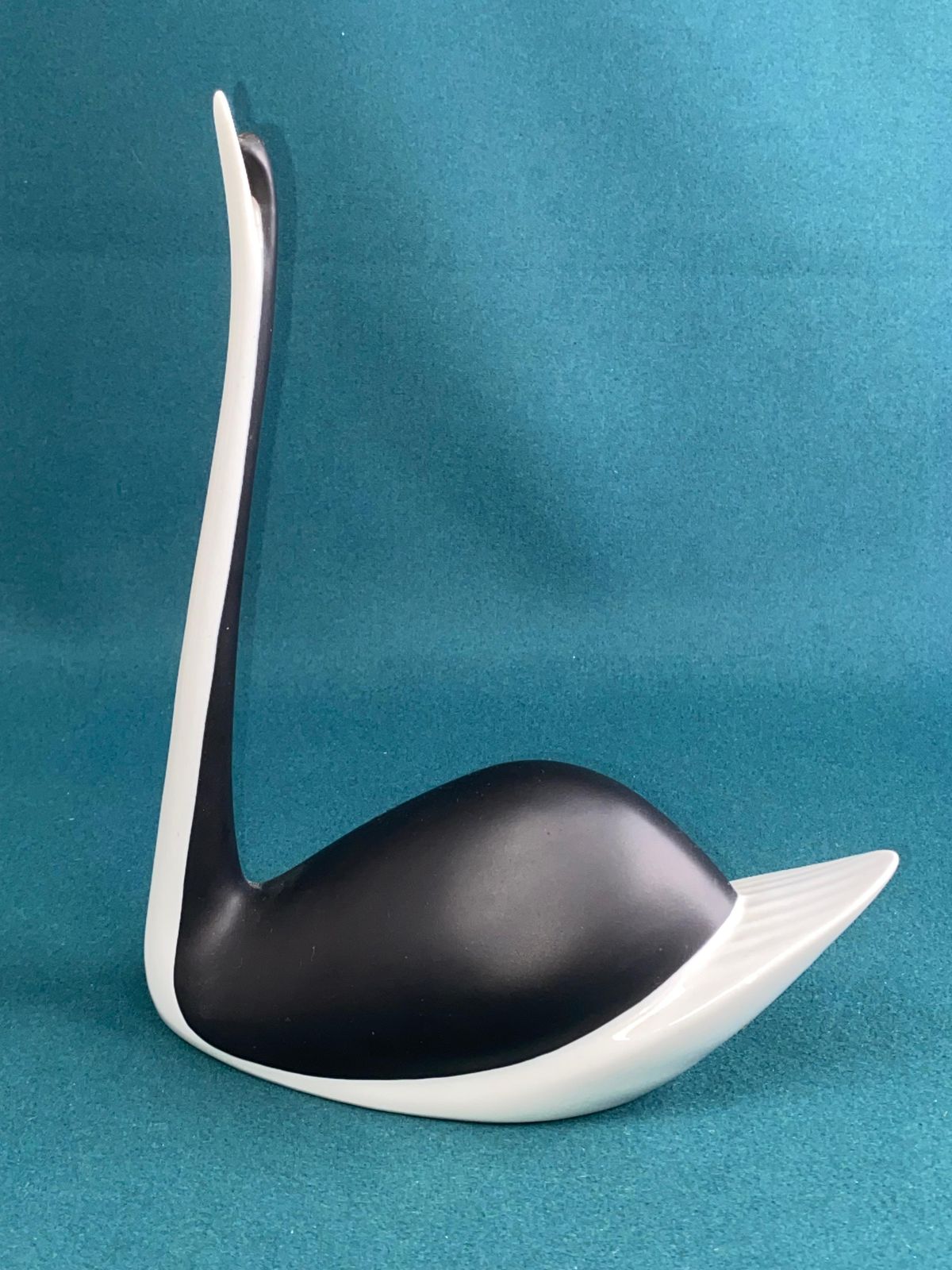 Czechoslovakia Porcelain B & W Swan Figurine By Jaroslav Jezek Royal Dux 1960s photo furniture