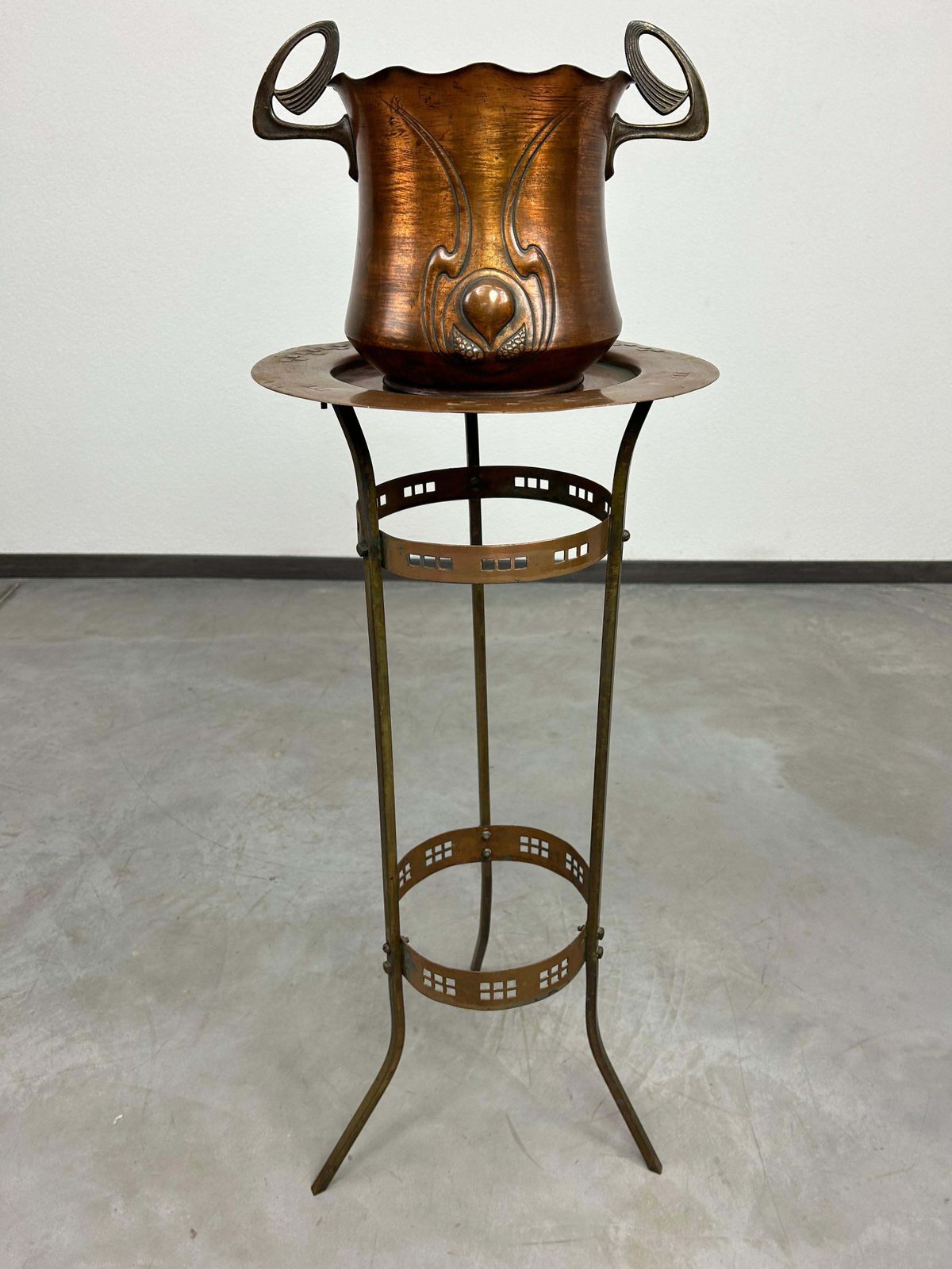 Viena Secession Brass Side Table By Josef Hoffmann photo furniture
