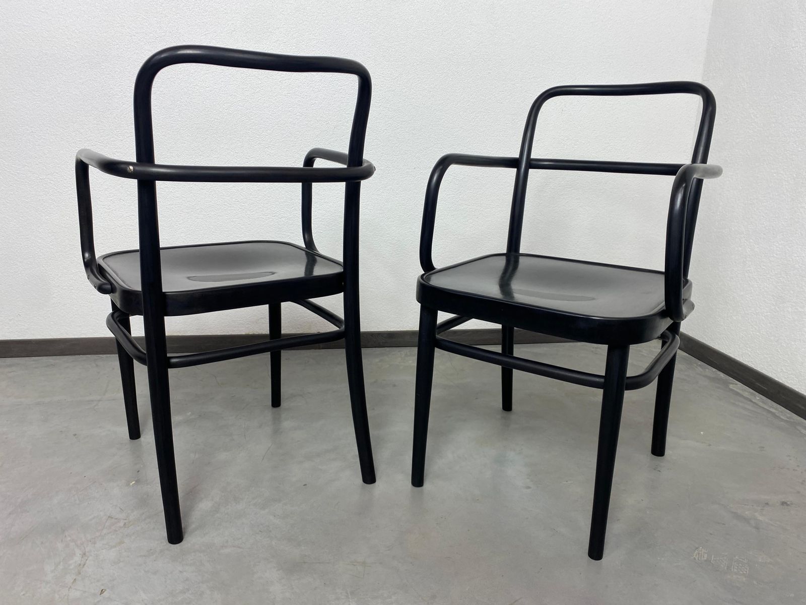 Art Deco Armchairs No.A 64f By Adolf Gustav Schneck For Thonet Mundus photo Furniture