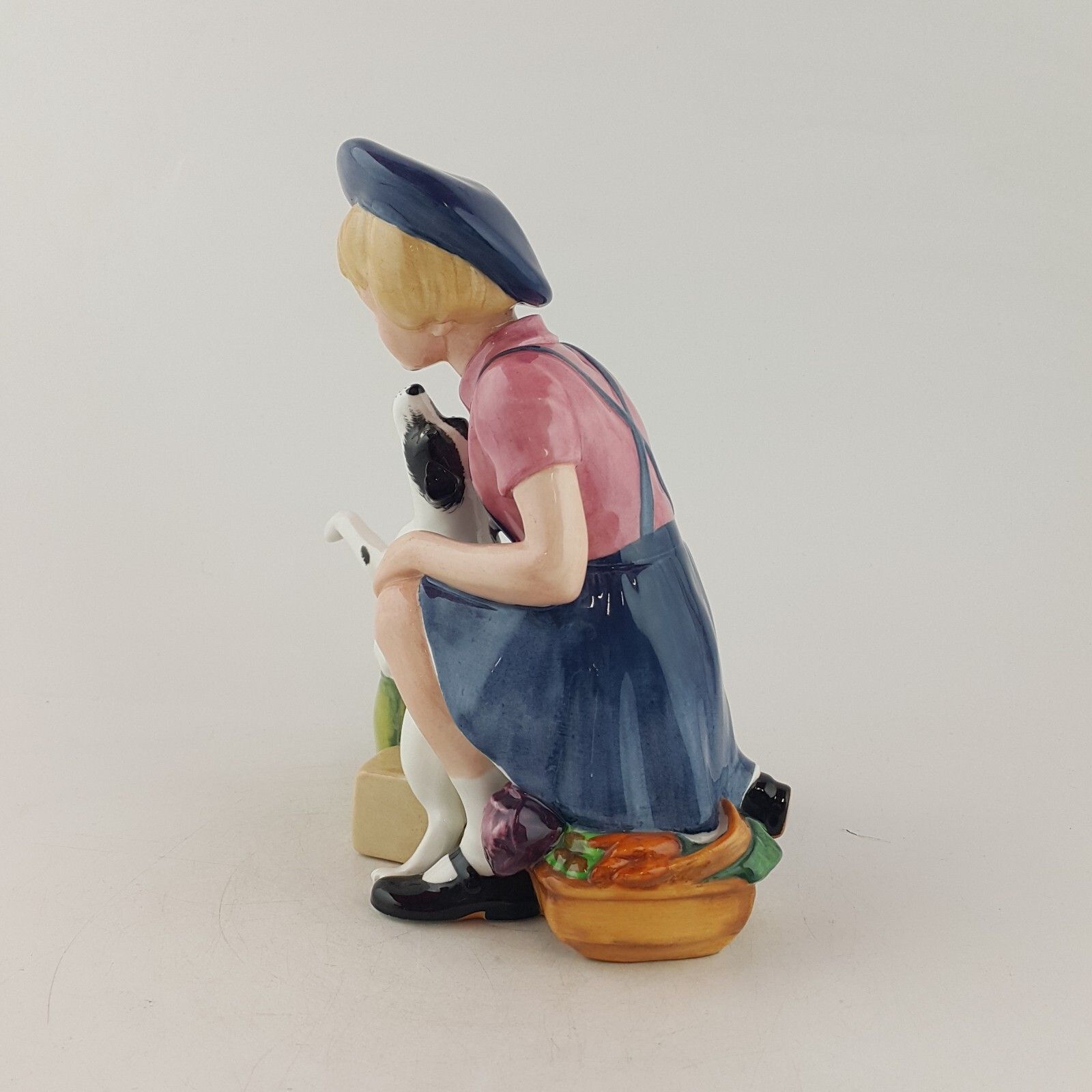 Royal Doulton Figurine Hn3295 The Homecoming  Rd 8842 photo vinterior