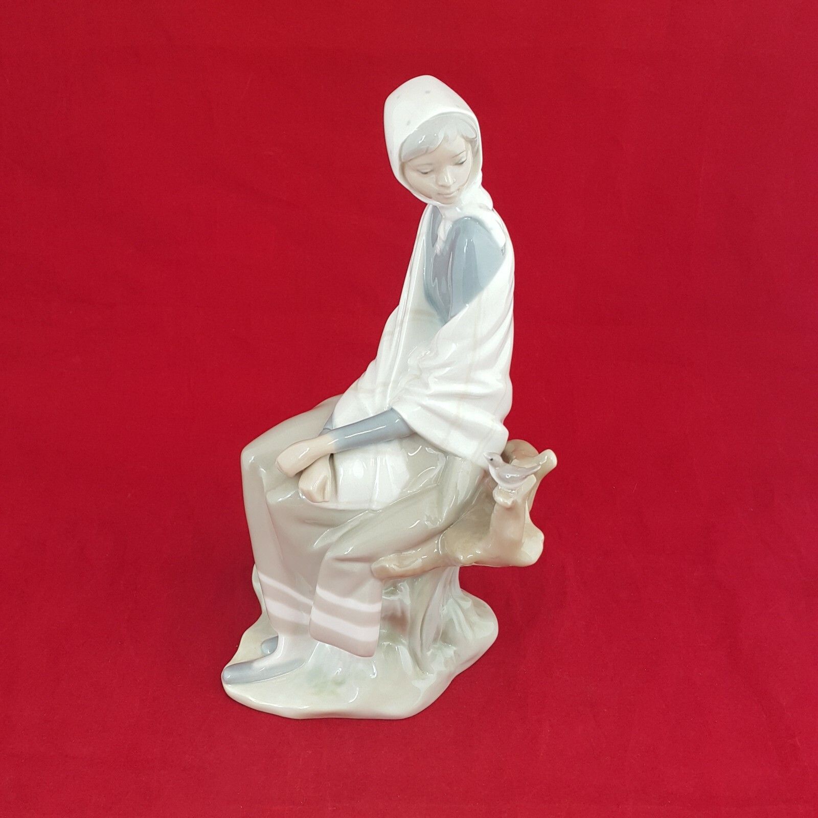 Lladro Figurine 4576 Shepherd Lady Sitting & Watching A Bird (Restoed) 5950 photo vintage