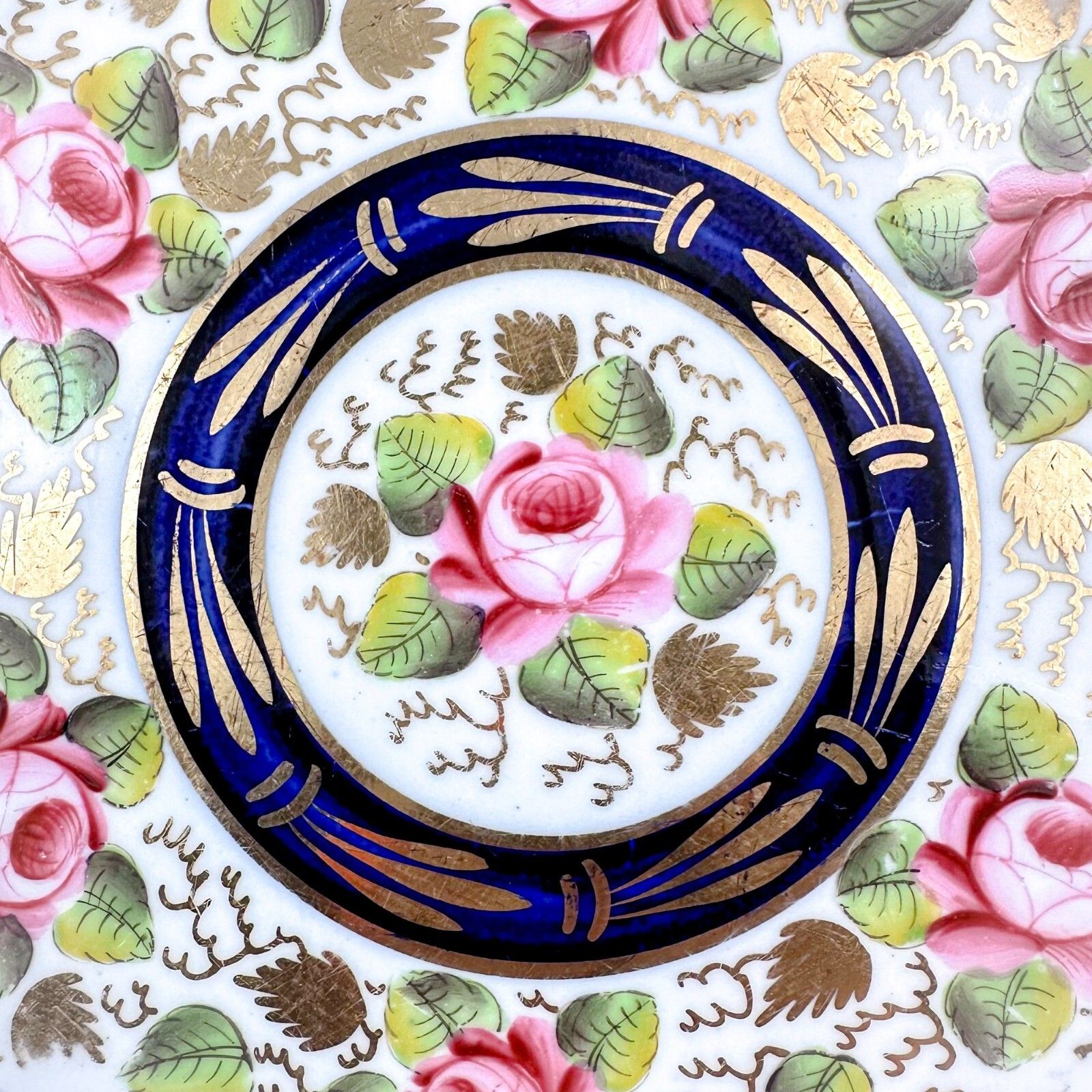 photo vintage Rare Staffordshire New Hall Dessert Set With Resist Moulded Borders Circa 1820