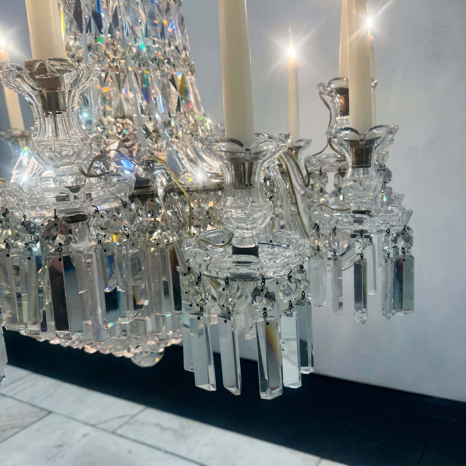 Mid 19th Century Antique Crystal Chandelier By F&C Osler Of Tent And Waterfall Design| 15 Arm photo vinterior
