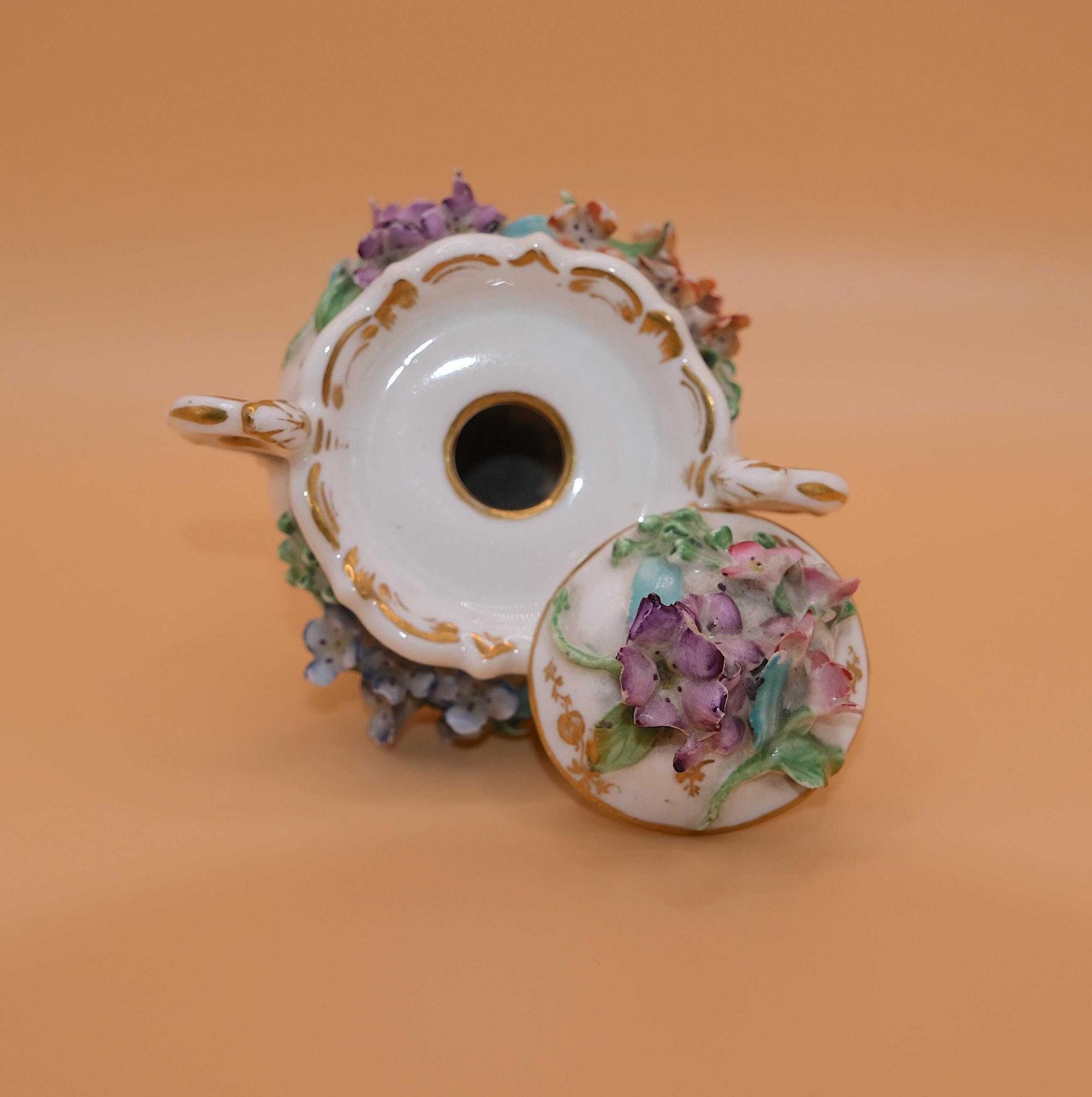 Coalport Coalbrookdale Porcelain Pot & Lid, Coalbrookdale Porcelain photo buy