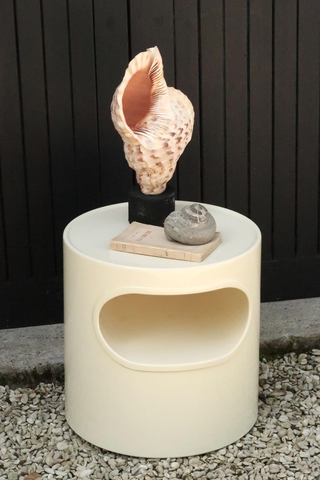 Plastic Giano Giano Vano End Table De Emma Gismondi Schweinberger, Artemide, 1960s / Made In Italy, Pop, Space Age photo Furniture