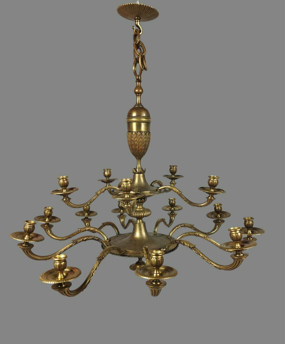 Lustre en bronze de style Louis XVI, milieu du XXe siècle photo furniture