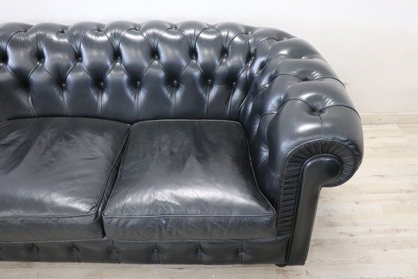 6915.0 Set Of Sofa And Armchair In Black Leather, 1980s photo