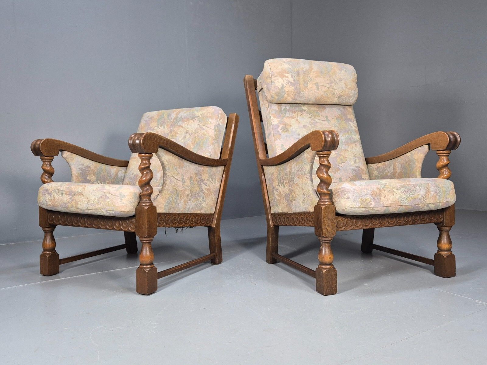 2 Vintage Danish Lounge Chairs Floral Beige Cotton Oak Frame Baroque Eb8952 Vclo photo furniture