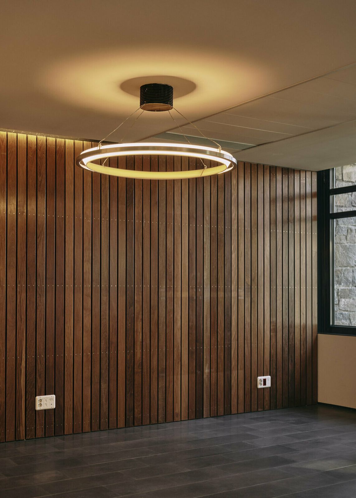 Santa And Cole Nimba Led Dia90cm, Stainless Steel/W20hite Poly, 65w Dimmable. X 2 photo Lighting