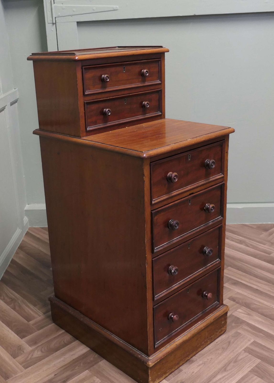Tall Six Drawer Side Cabinet Or Lamp Table photo 1140.0