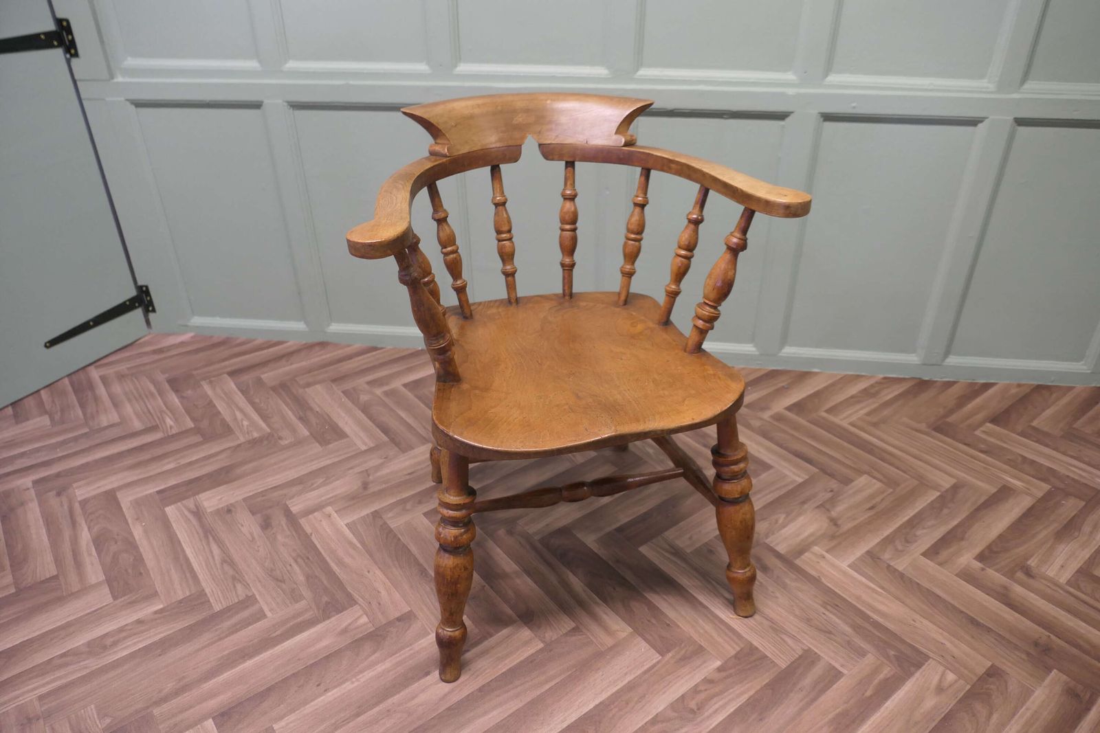 19th Century Elm And Beech Smokers Bow Office Or Desk Chair photo 510.0