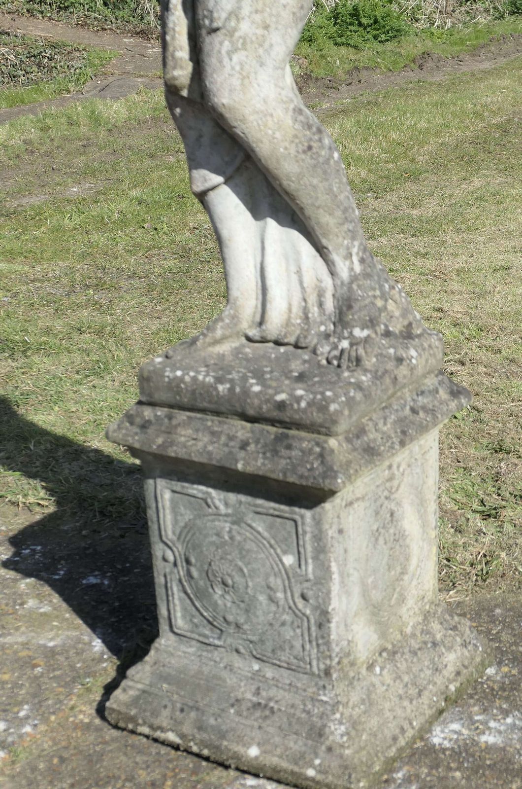 Large Weathered Garden Statue Of Venus photo 1800.0