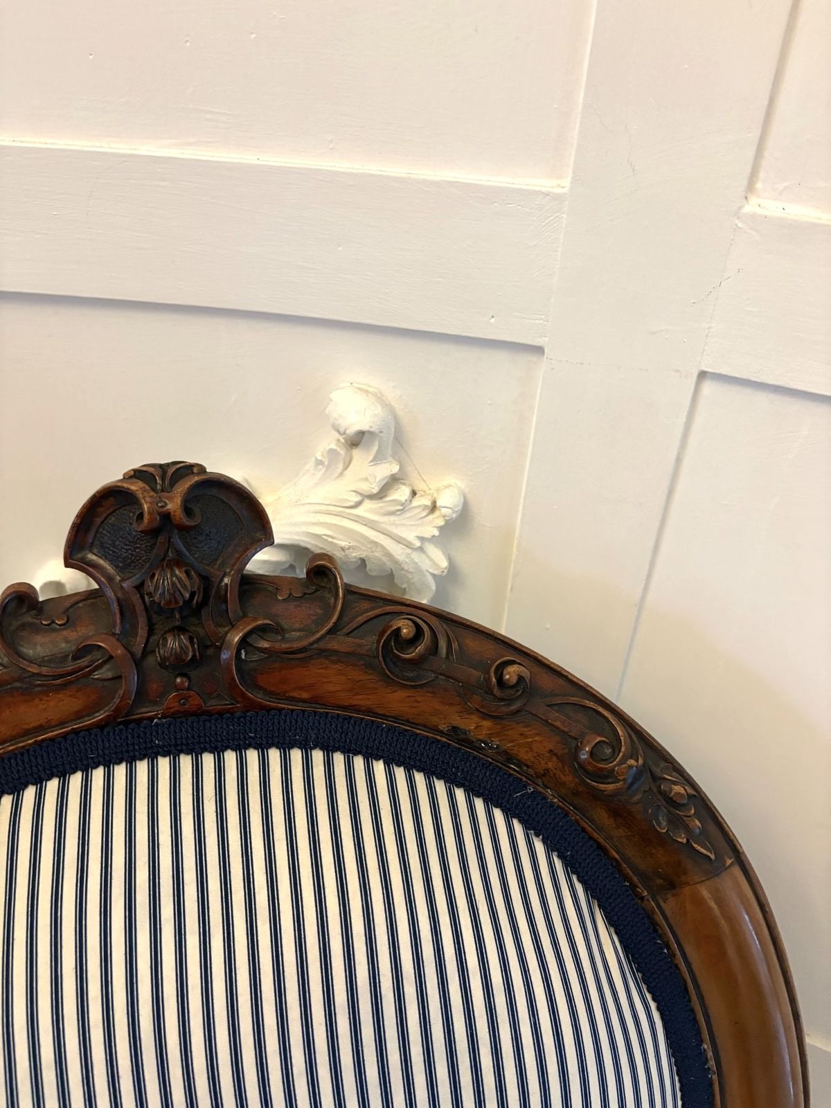 Superb Quality Carved Walnut Antique 19th Century Ladies Chair photo 1785.0