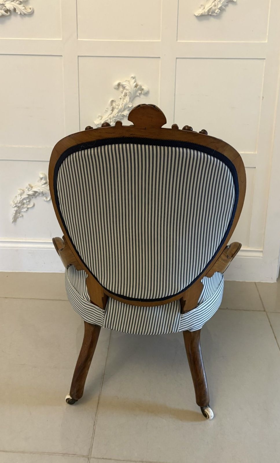 Superb Quality Carved Walnut Antique 19th Century Ladies Chair photo buy