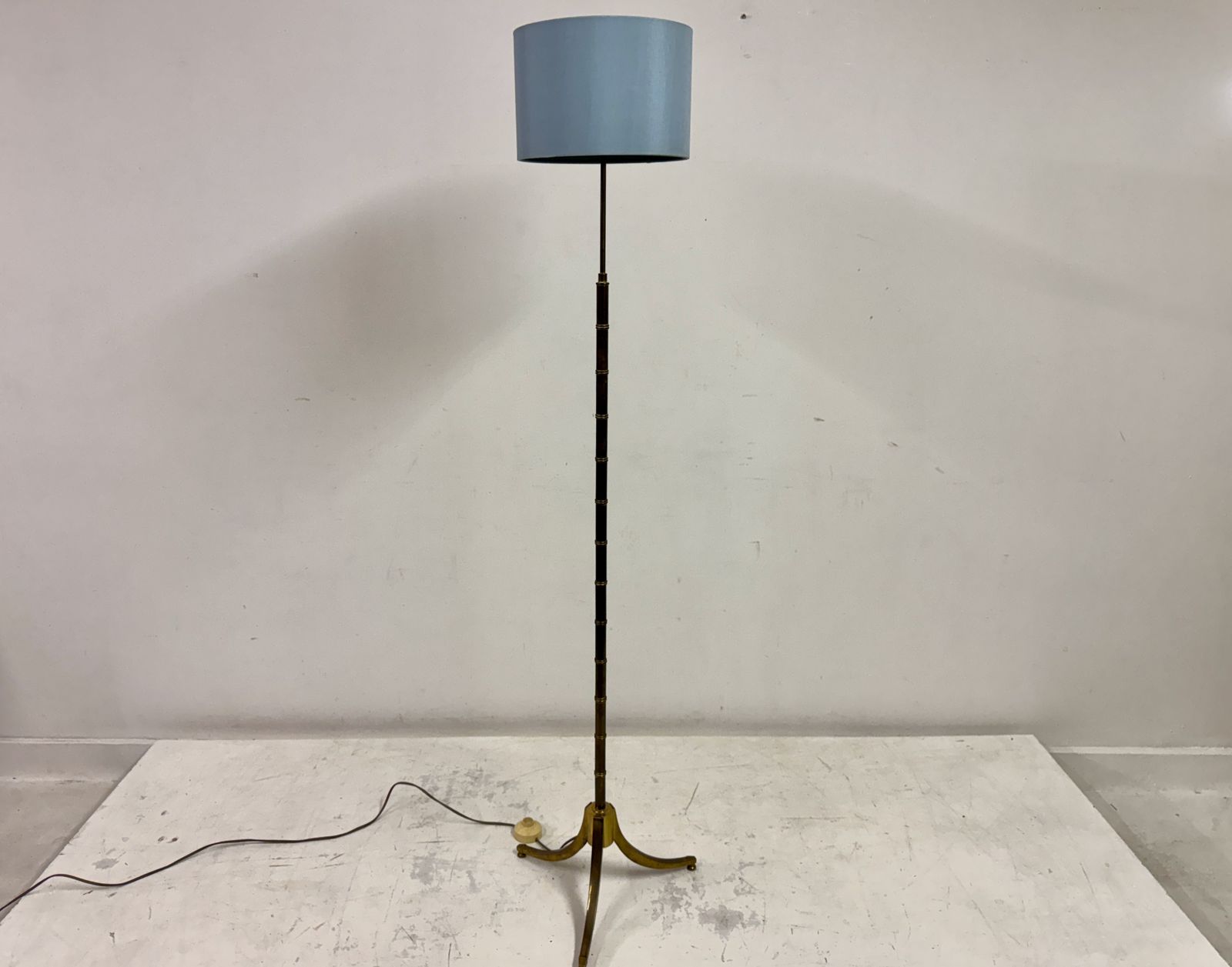 photo vinterior 1970s French Faux Bamboo Floor Lamp In Brass