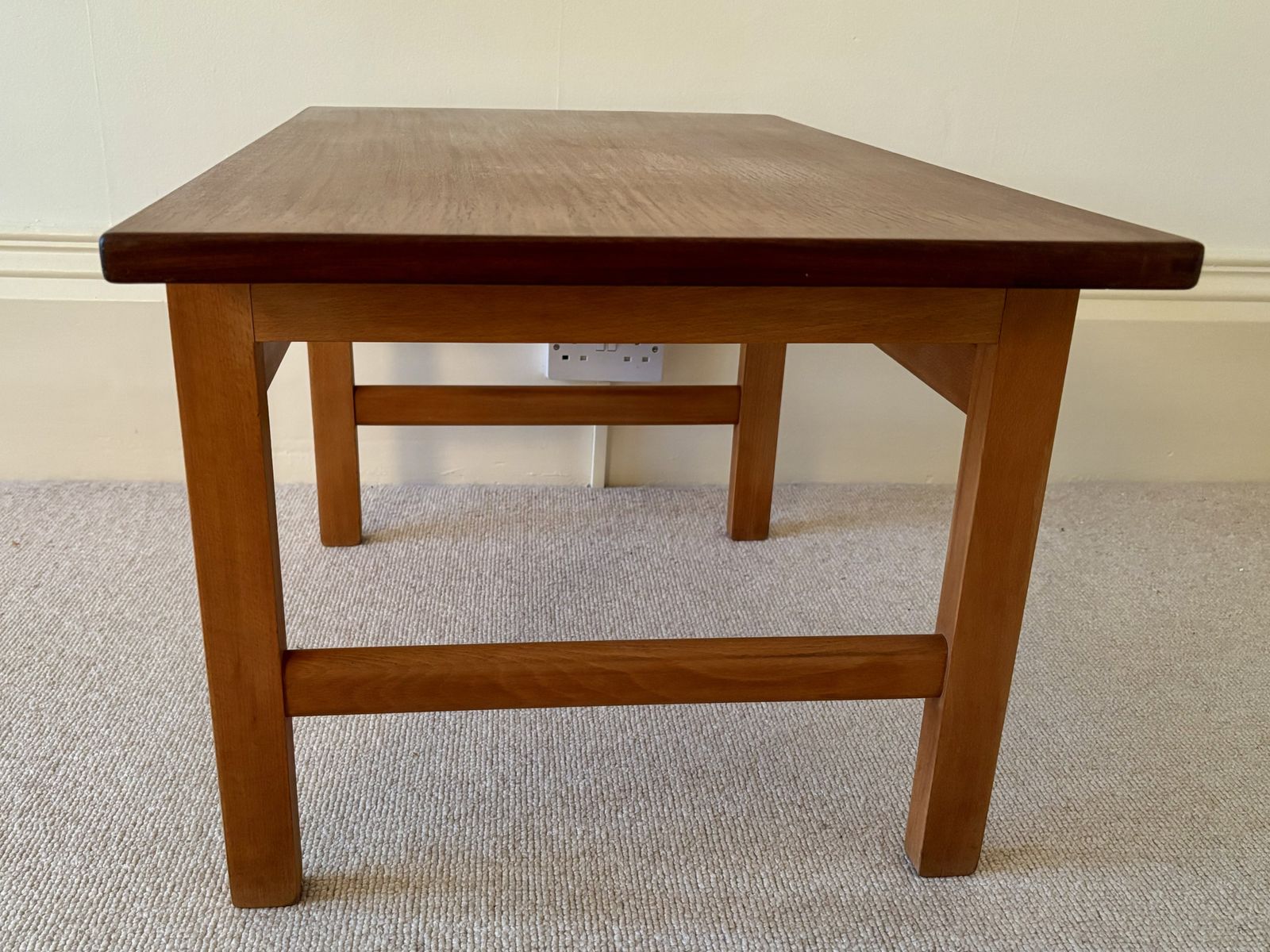 photo furniture Mid Century Danish Teak & Oak Coffee Table By Hans J Wegner For Getama