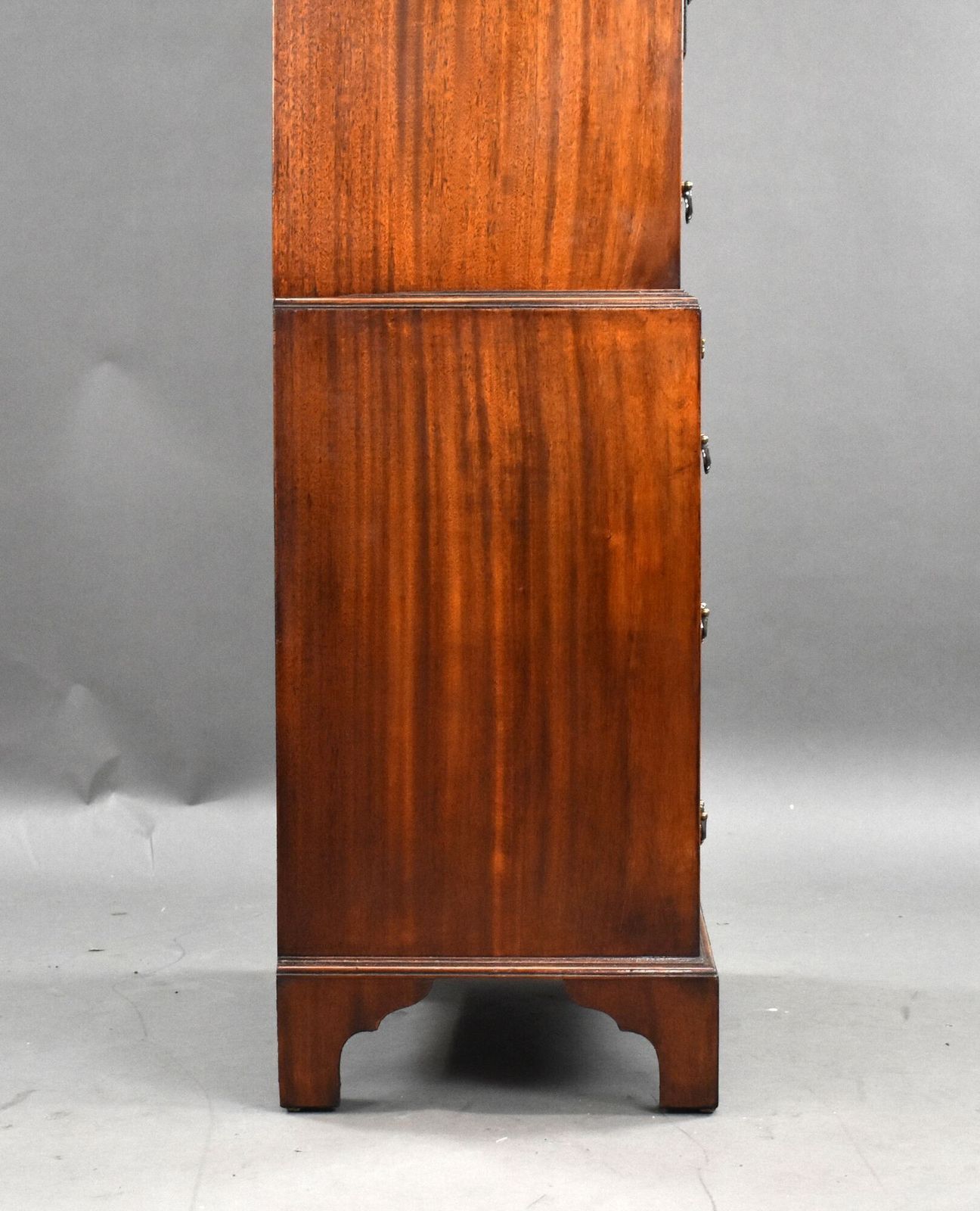 photo furniture Antique Flame Mahogany Chest On Chest