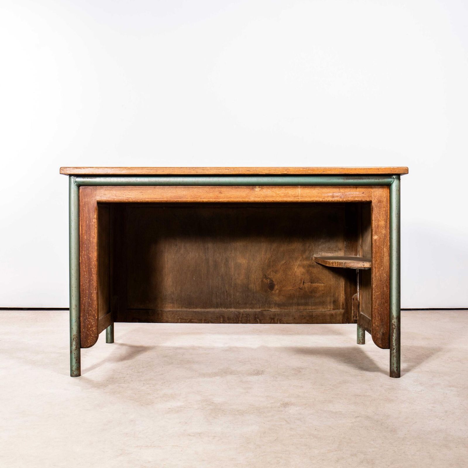 1950’s Compact Surveillant Desk – Atelier Jean Prouve photo Furniture