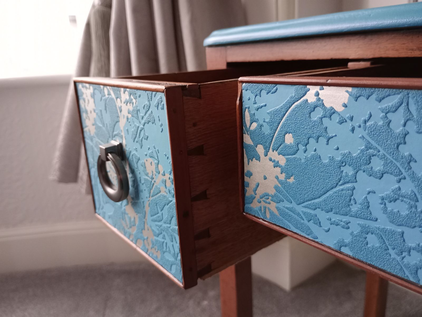 photo vinterior Antique Solid Mahogany Three Drawer Desk With Teal Top And Decorated Drawers