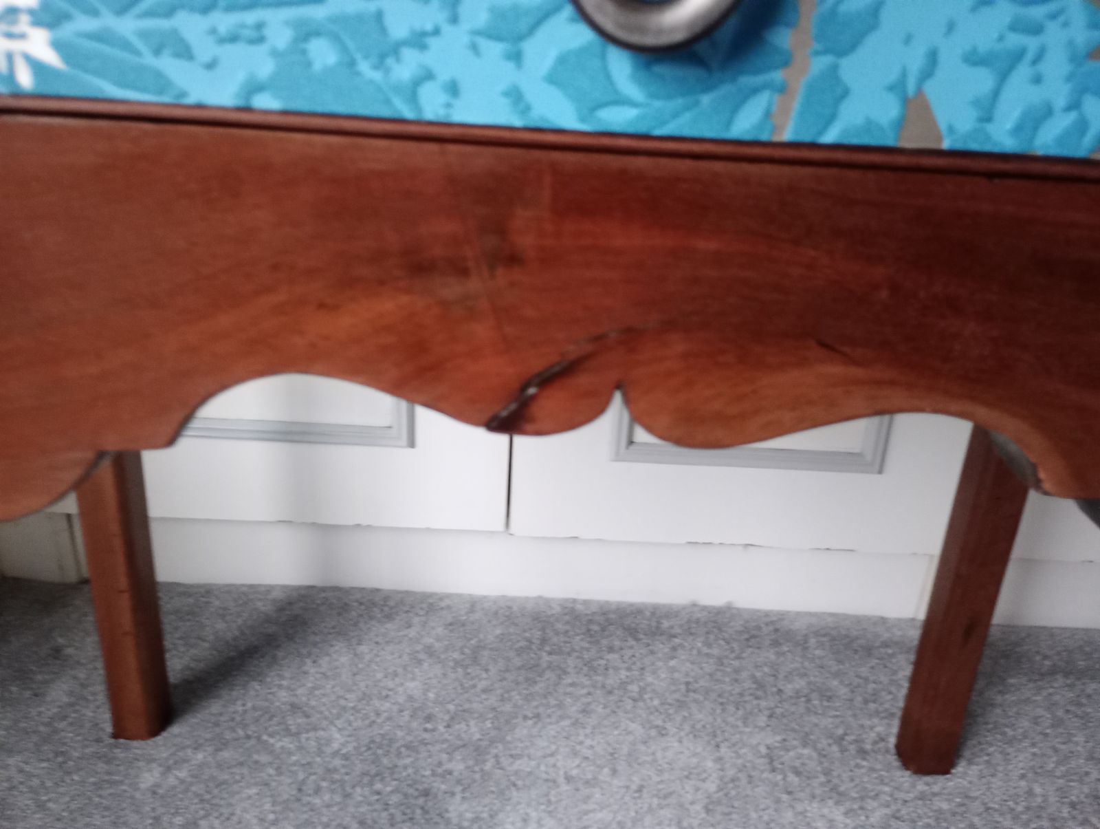 photo vintage Antique Solid Mahogany Three Drawer Desk With Teal Top And Decorated Drawers