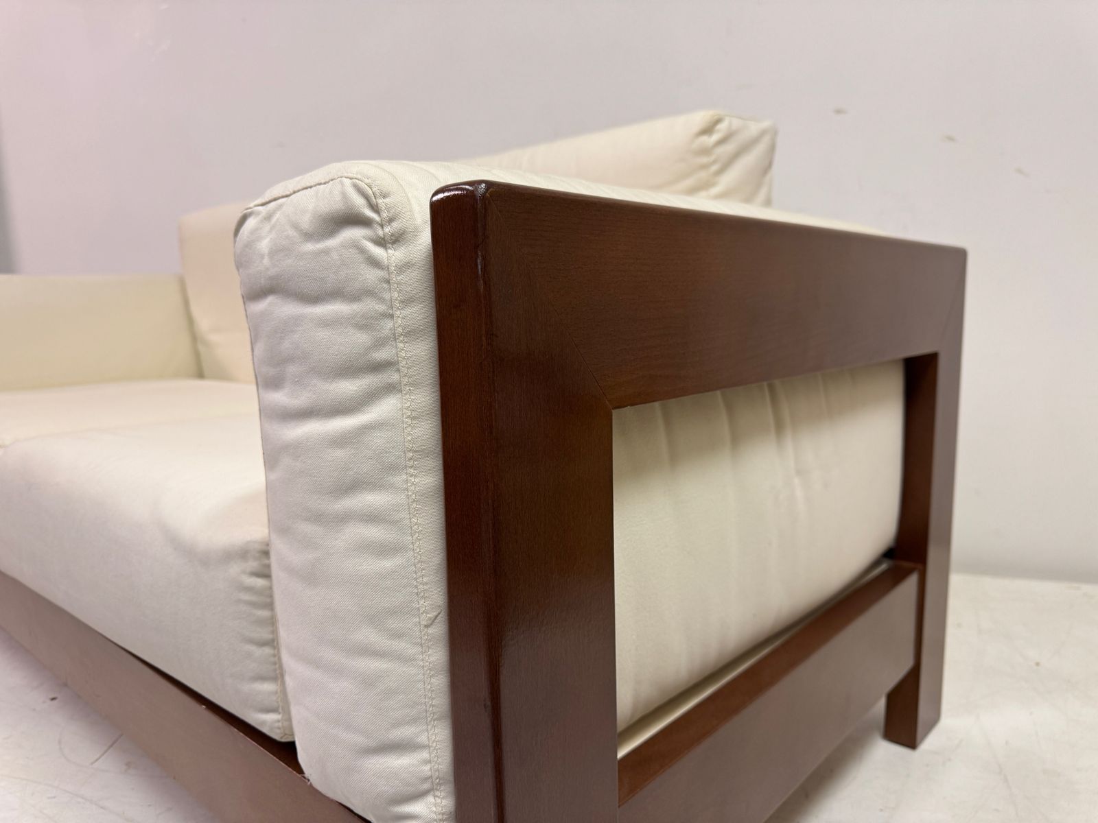 photo vinterior Mid To Late 20th Century Italian Sofa
