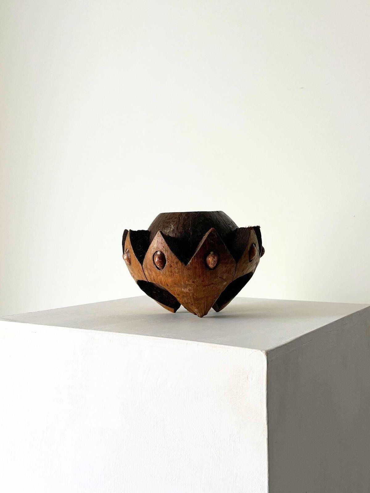 Carved Coconut Shell Bowl Sculpture With Shell Decoration And Zig Zag Profile Design