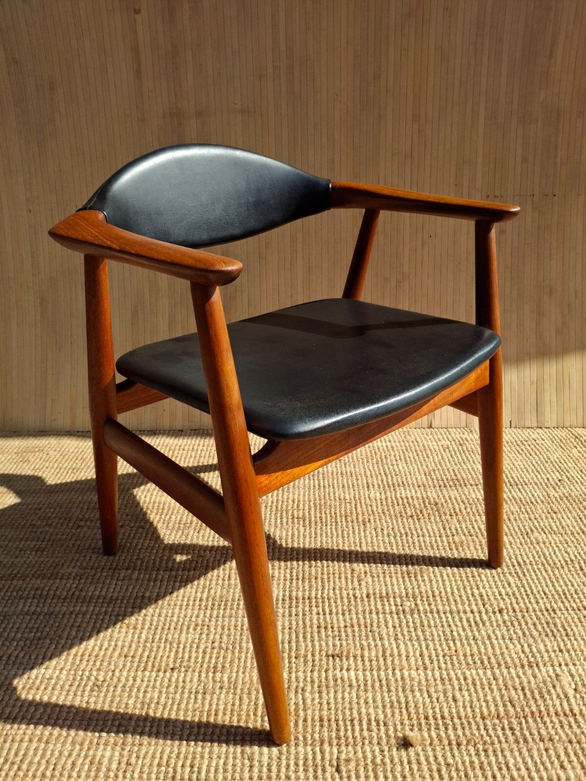 Fab Mid Century Danish 1960s Erik Kirkegaard For Glostrup Teak Black Armchair