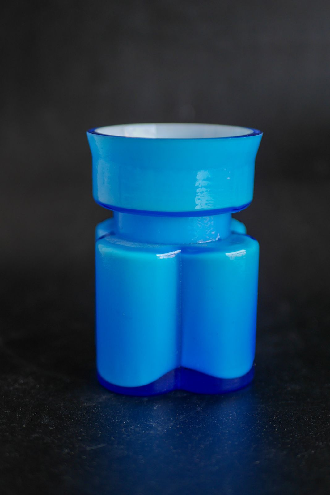 Mid Century Modern Scandinavisch Kunstglas, Kleine Vaas Van Po Ström Voor Alsterfors, Zweden photo Woonaccessoires