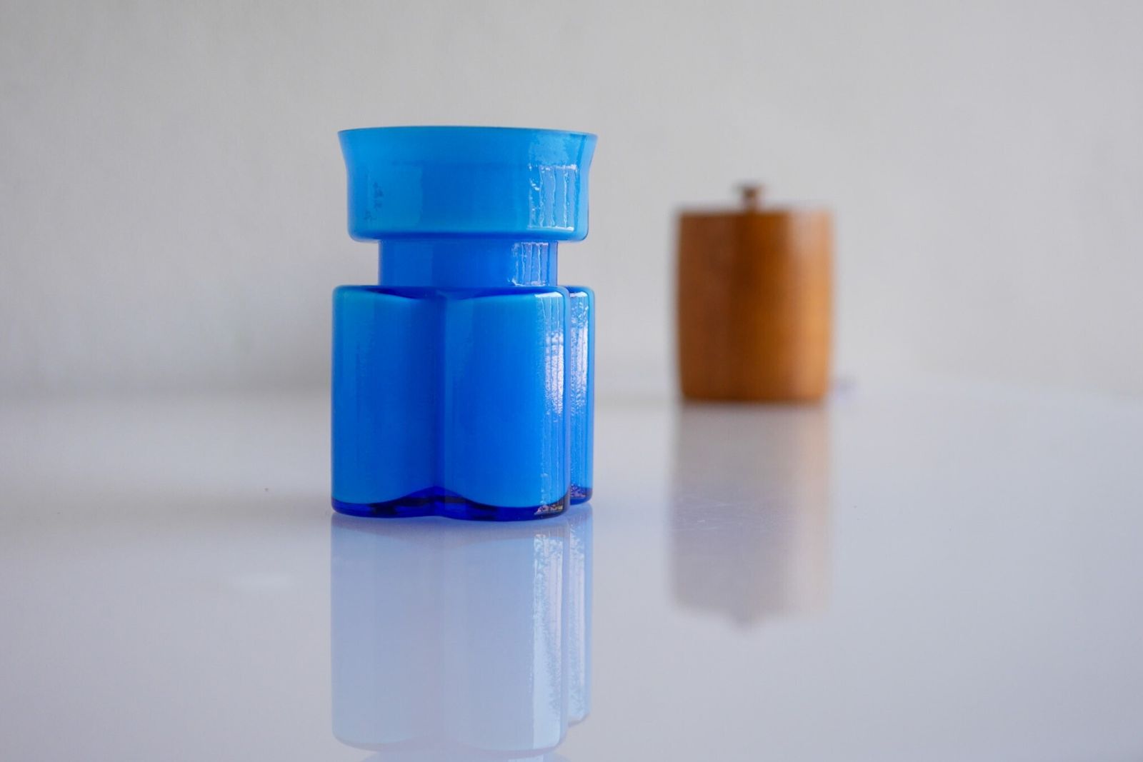 Home Decor Mid Century Modern Scandinavian Art Glass Small Vase By Po Ström For Alsterfors, Sweden photo