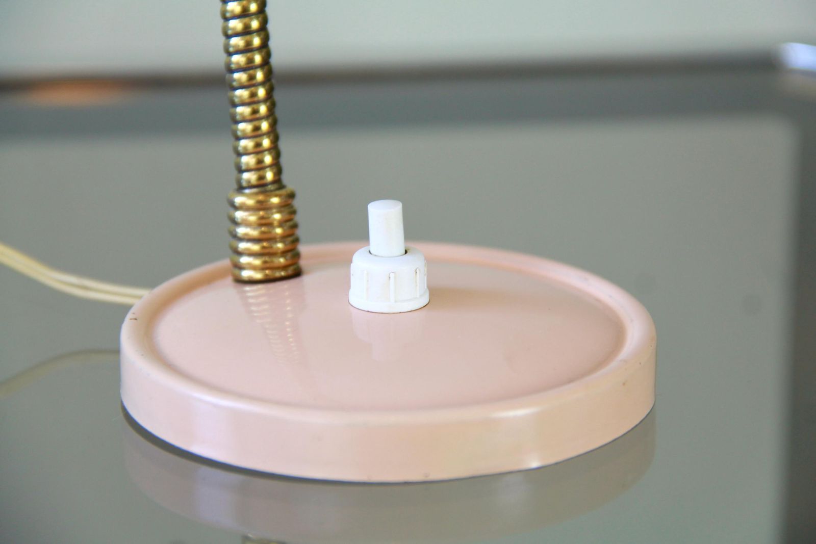 Rosita, Mid Century Industrial Pink Desk Lamp By F.A.L.C.A, Italy, 1960s photo 135.0