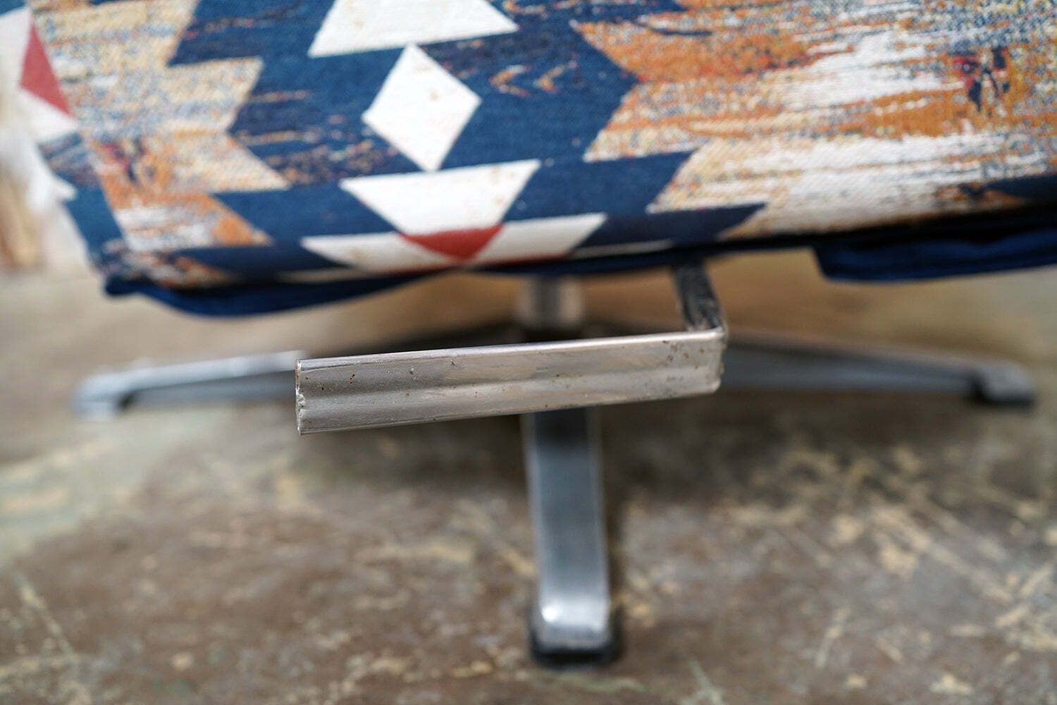 A Late 20thc Maimana Kilim Upholstered Swivel Lounge Armchair C.1980 photo vintage