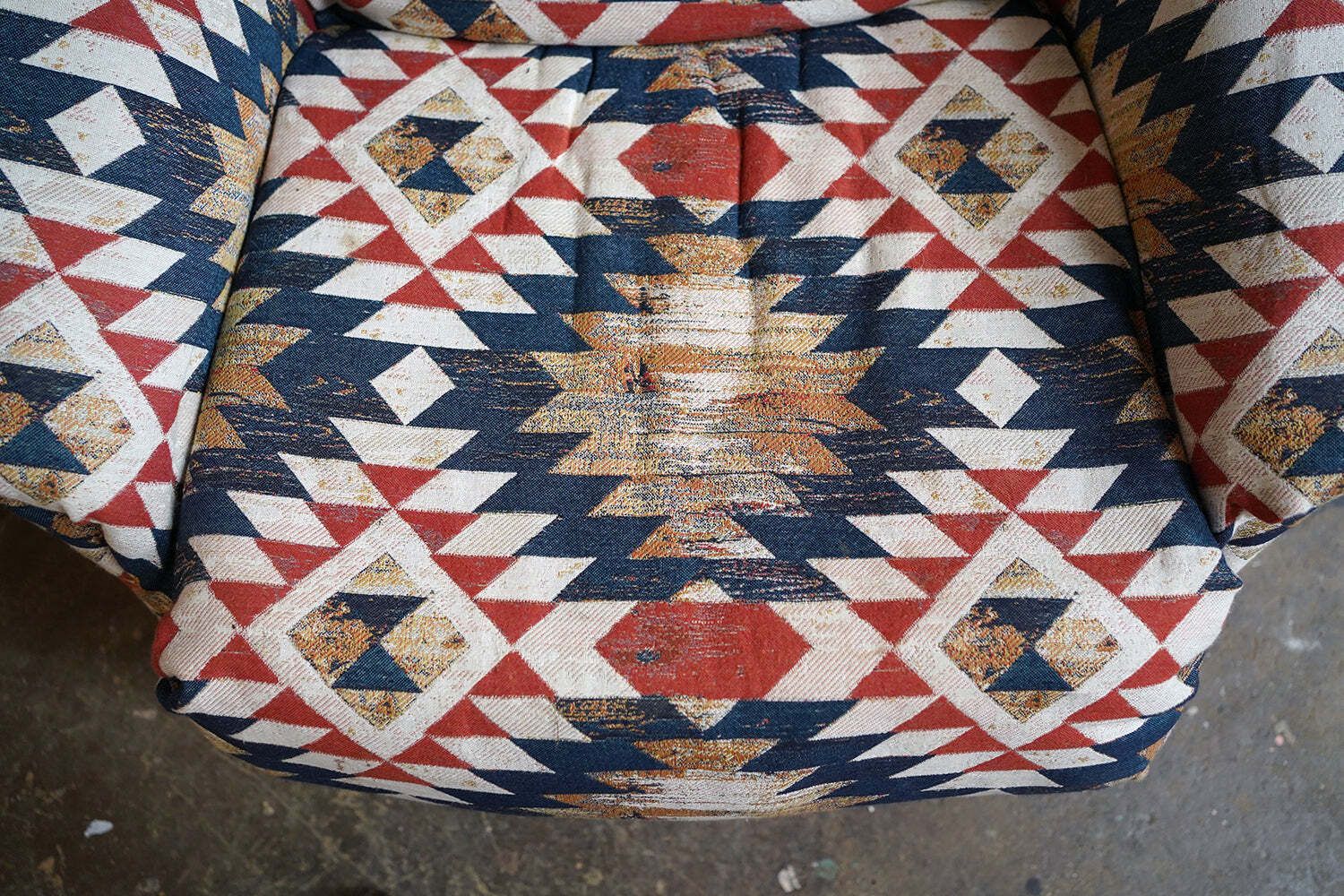 880.0 A Late 20thc Maimana Kilim Upholstered Swivel Lounge Armchair C.1980 photo