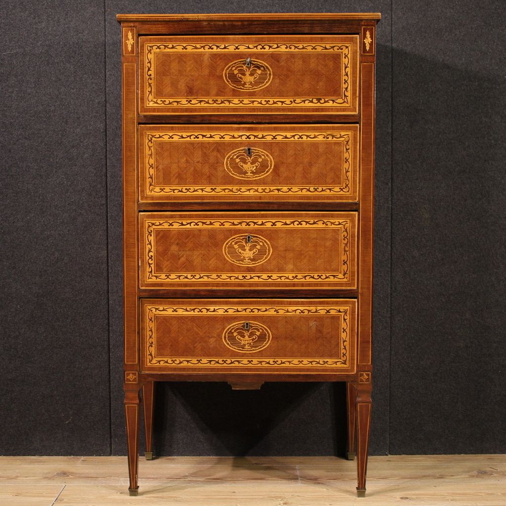 20e Eeuwse Ladekast In Louis XVI Stijl Met Inlegwerk photo for sale