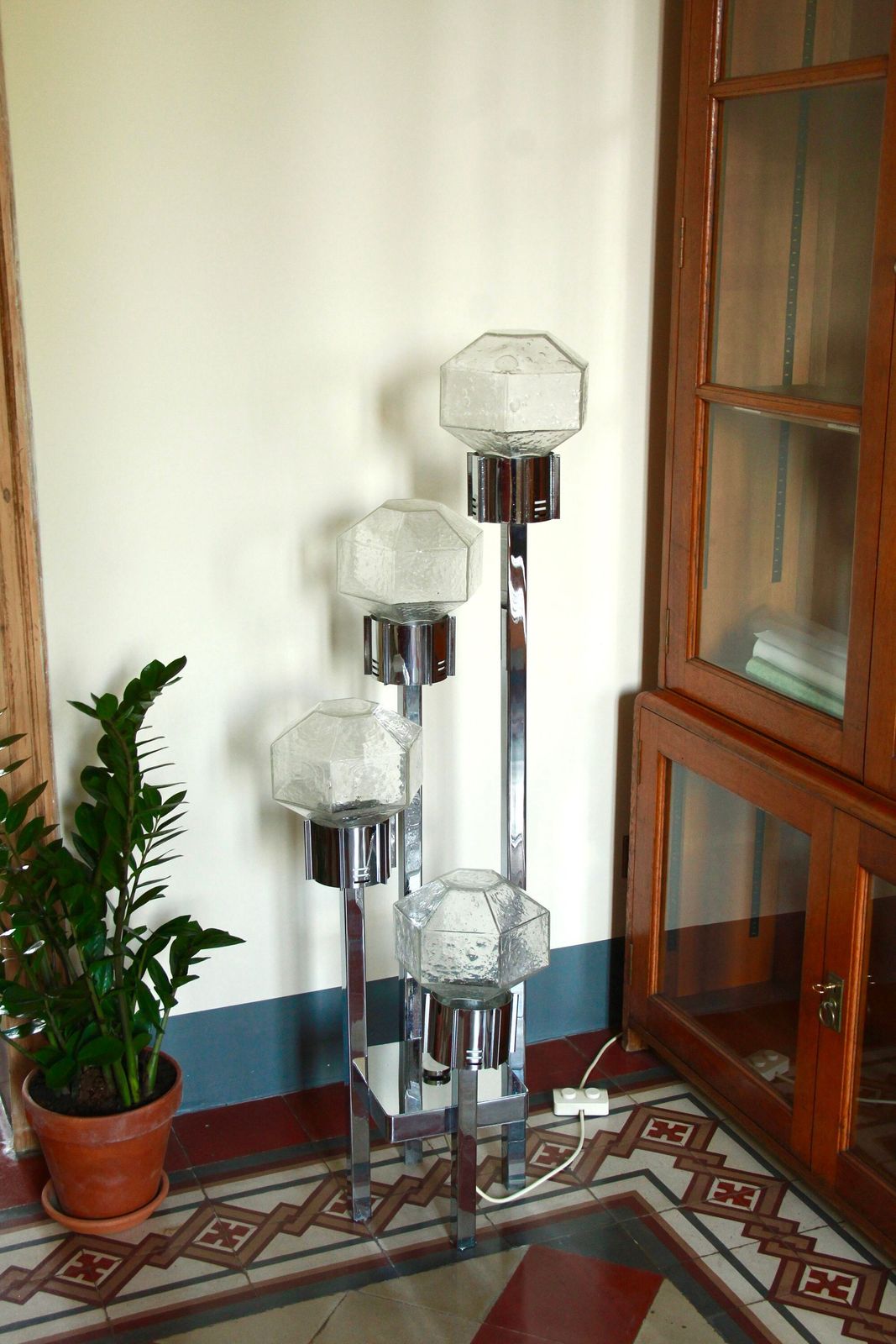 Ventiquattro, Vintage Space Age Floor Lamp By Sciolari, Italy, 1970s photo vinterior