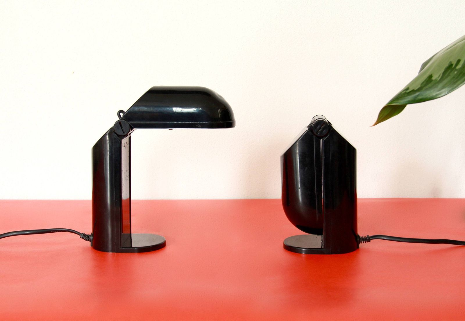 Manon, Set Of 2 Postmodern Black Table / Wall Lamps By Yamada Shomei For Tronconi, Italy, 1980s photo for sale