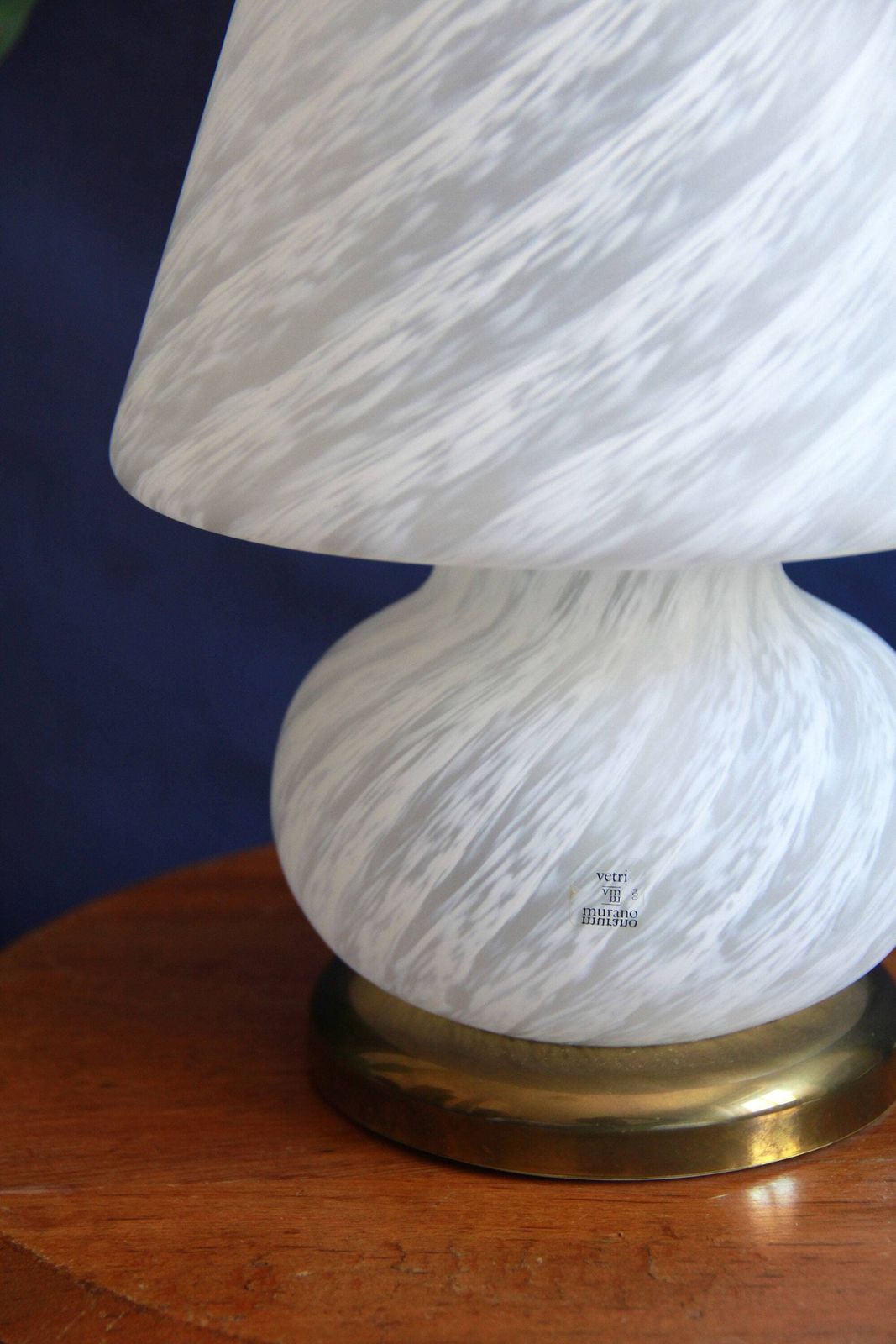 Bianca, Vintage Swirl Murano Mushroom Lamp By Murano Vetri, Italy, 1970s photo Lighting