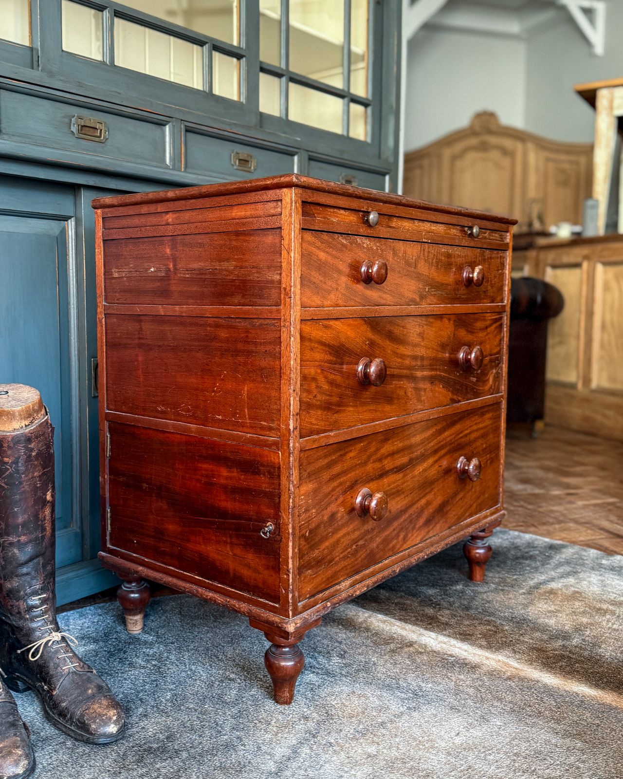 Furniture 19th Century Mahogany Dressing Chest photo
