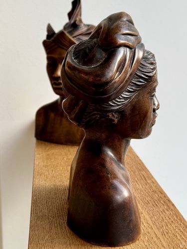 A Pair Of 1950s/60s Vintage Balinese Carved Busts Young Man & Woman A/F photo 80.0