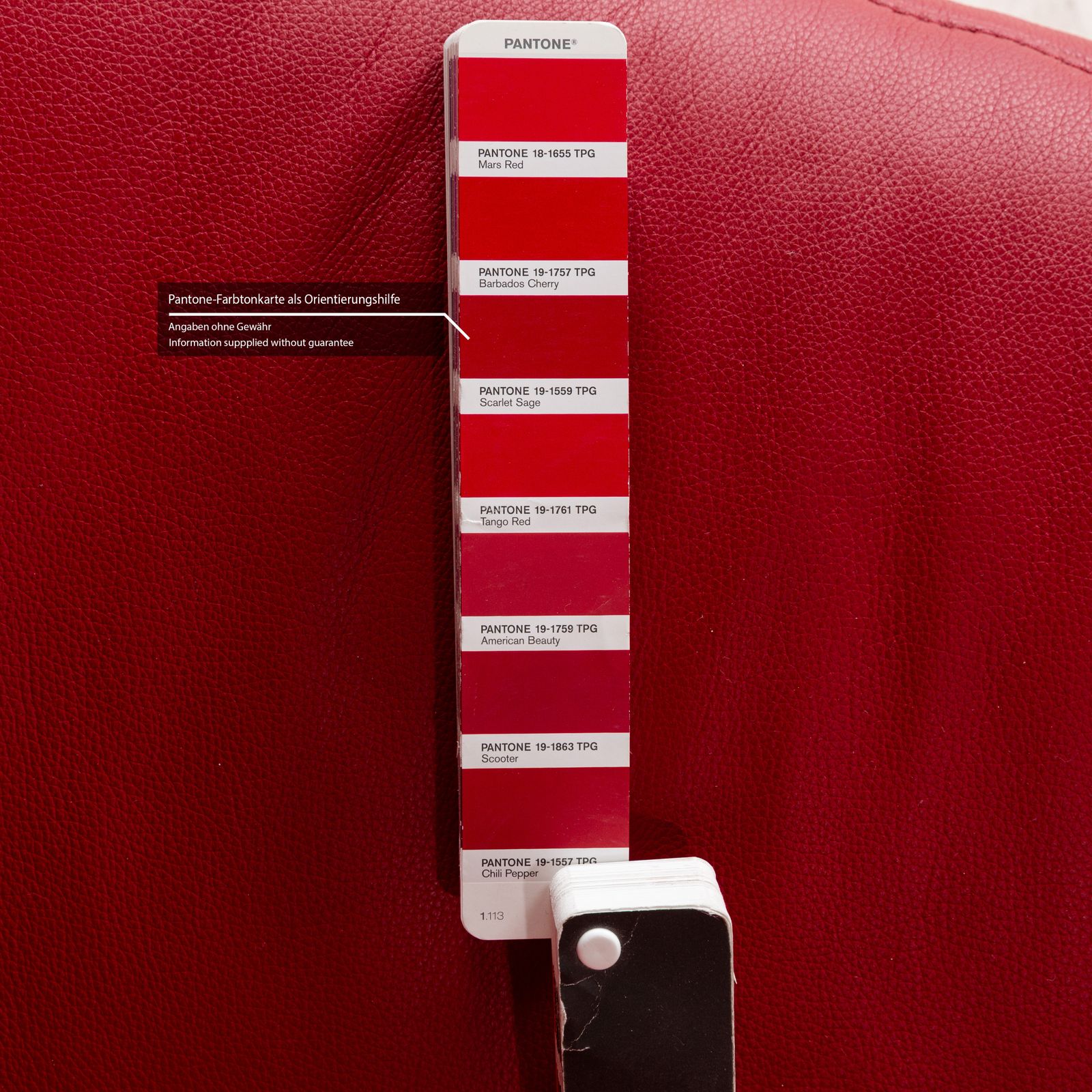 photo furniture Canapé Himolla Cumuly en cuir rouge, 3 places