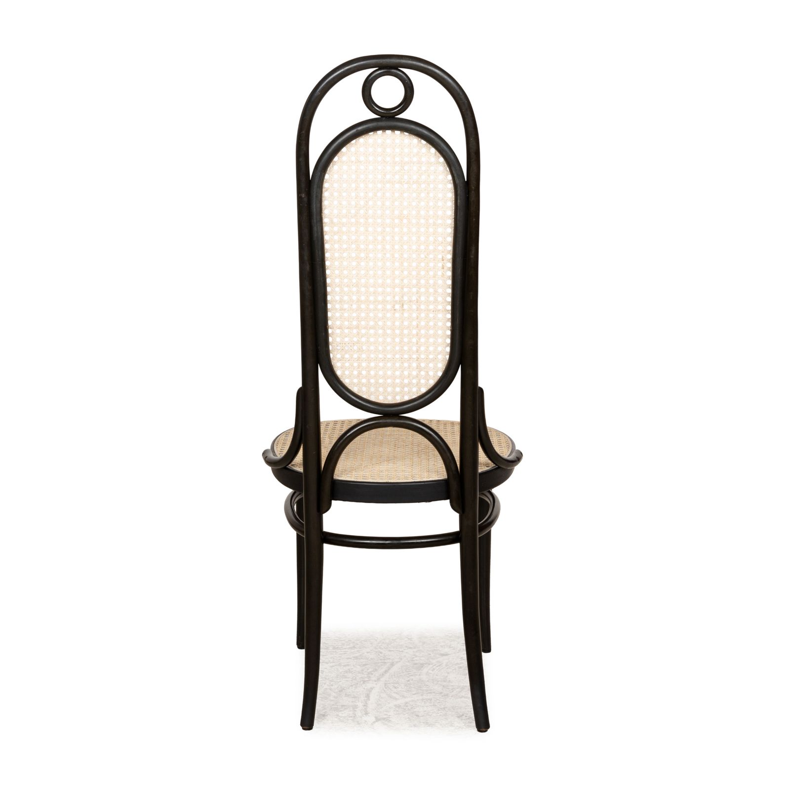 photo furniture Thonet No. 207 R Houten Stoel Eetkamer Bruin Zwart Koffiehuis