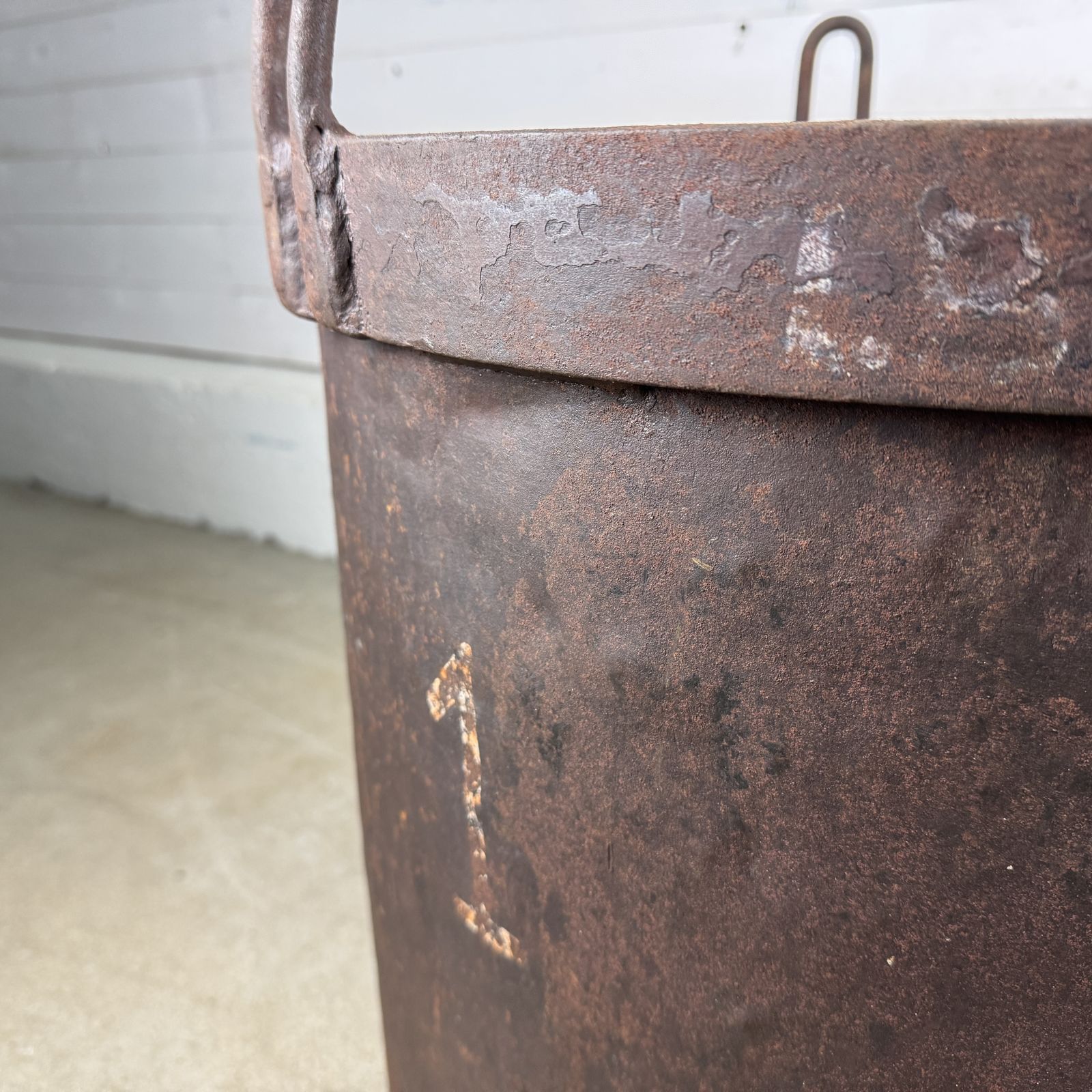 Vintage Reclaimed Steel Factory Pot Planter photo vinterior