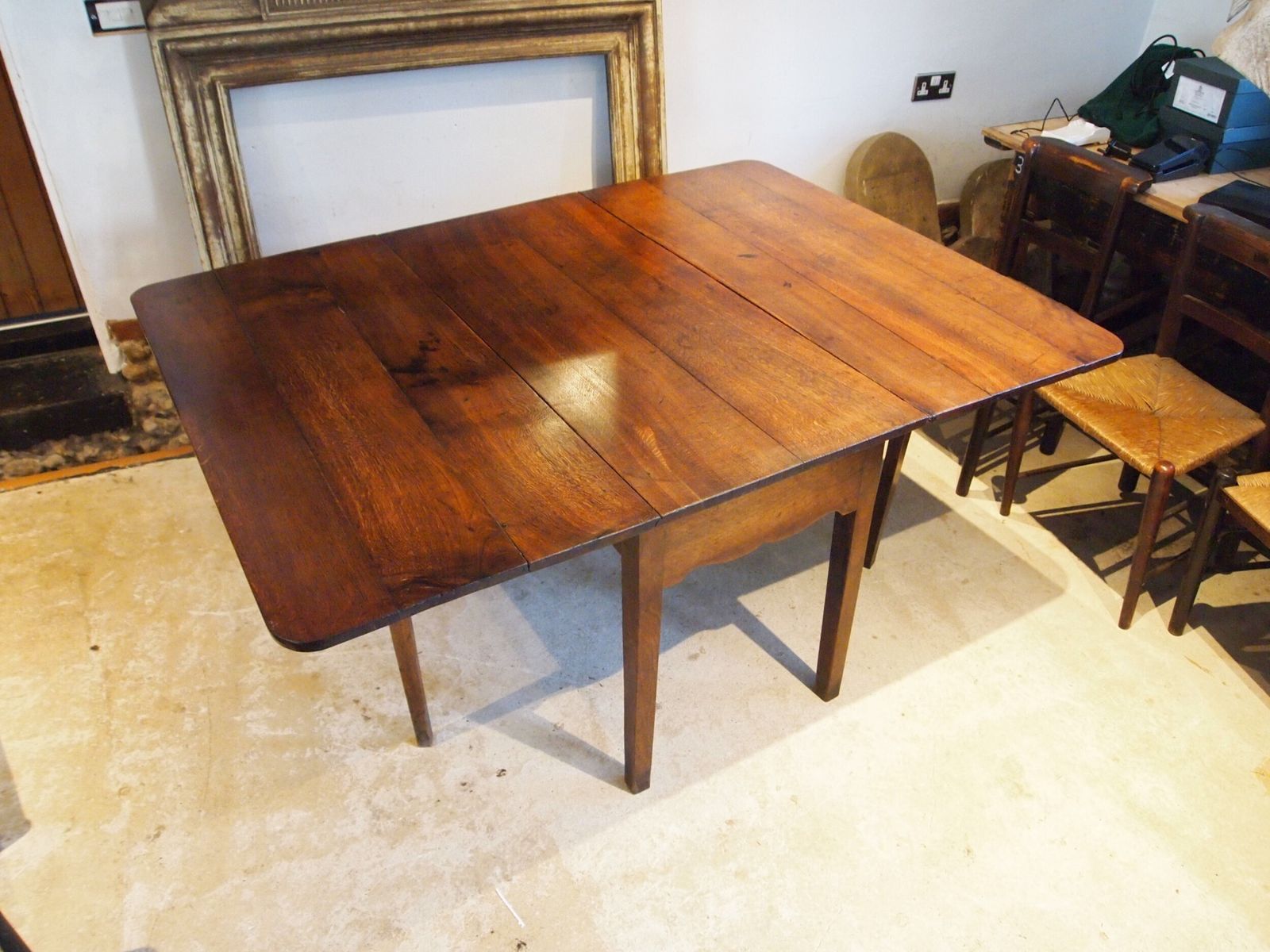 Table Rare Welsh Oak Dining Farmhouse George III C1770