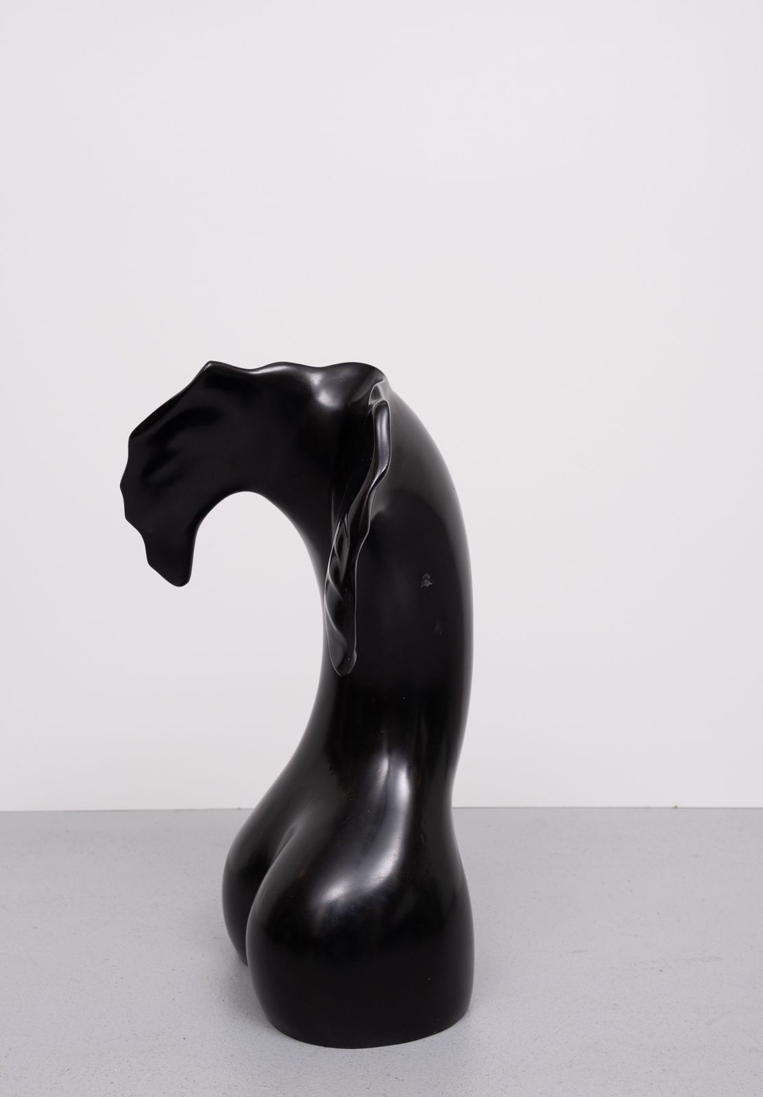 Sculptor Art Women's Torso With Wings 1980s photo 1100.0