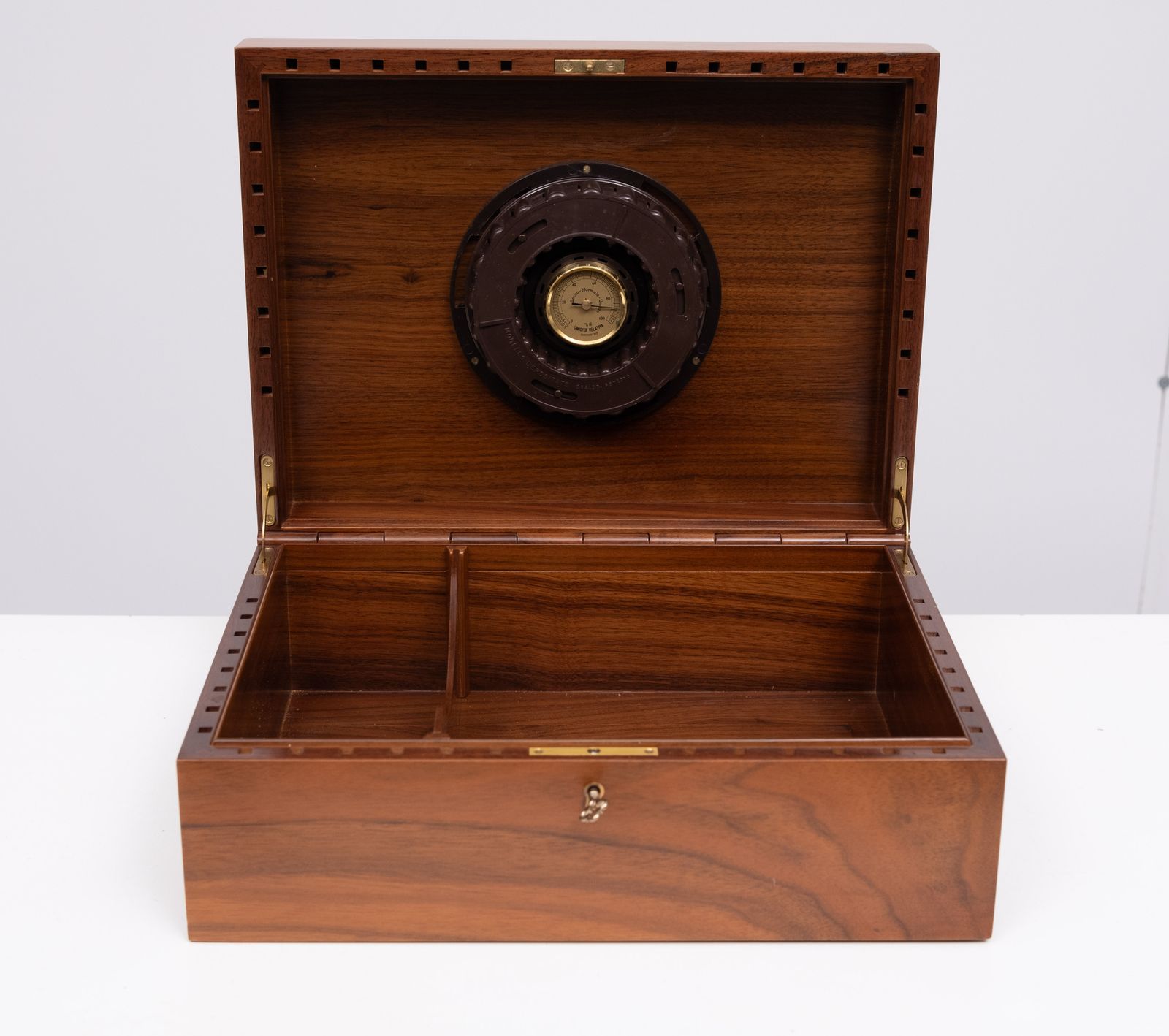 Caldelli For Big Ben Cedar Wood Humidor 1970s Italy photo vintage