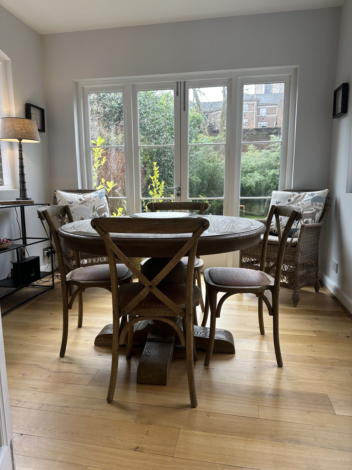 Round Wooden Dining Table And Chairs photo 1330.0