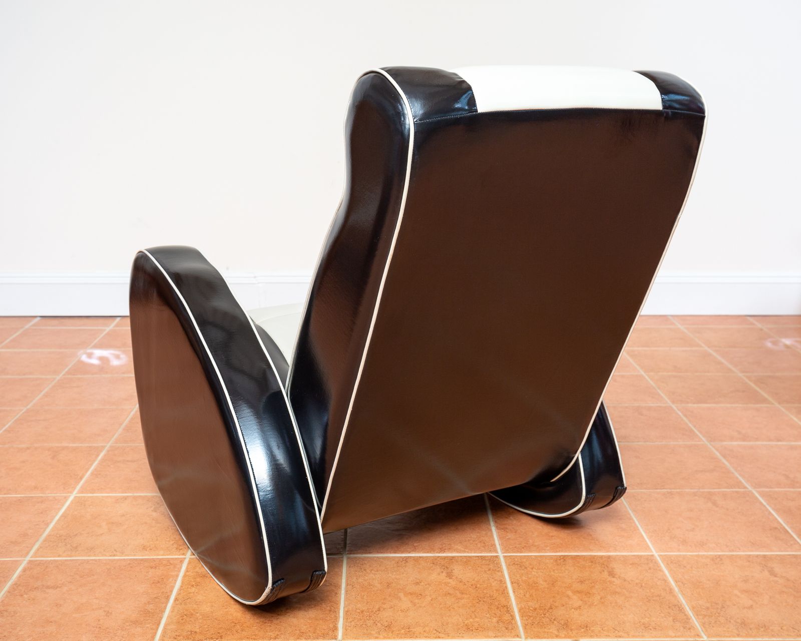 1950s Americana Style Rocking Chair Mcm Art Deco Loung.E Chair Black White Two Tone Leatherette Armchai.R Monochrome Vintag.E Retr.O Chair photo Furniture